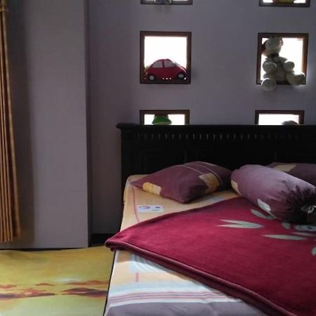 Villa Trijaya باتو المظهر الخارجي الصورة