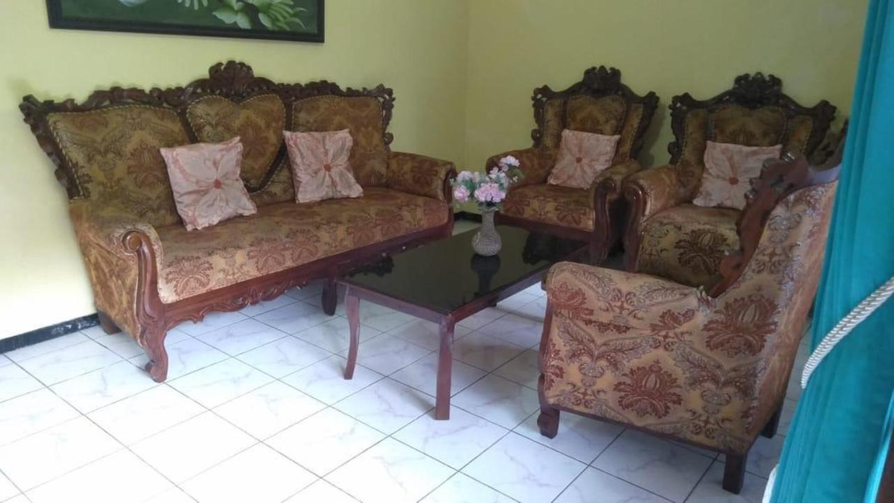 Villa Trijaya باتو المظهر الخارجي الصورة