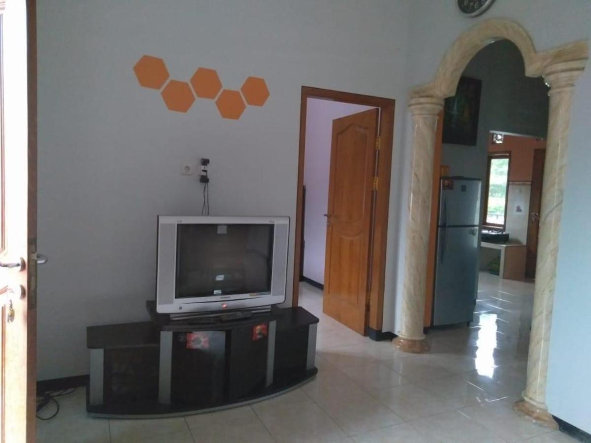 Villa Trijaya باتو المظهر الخارجي الصورة