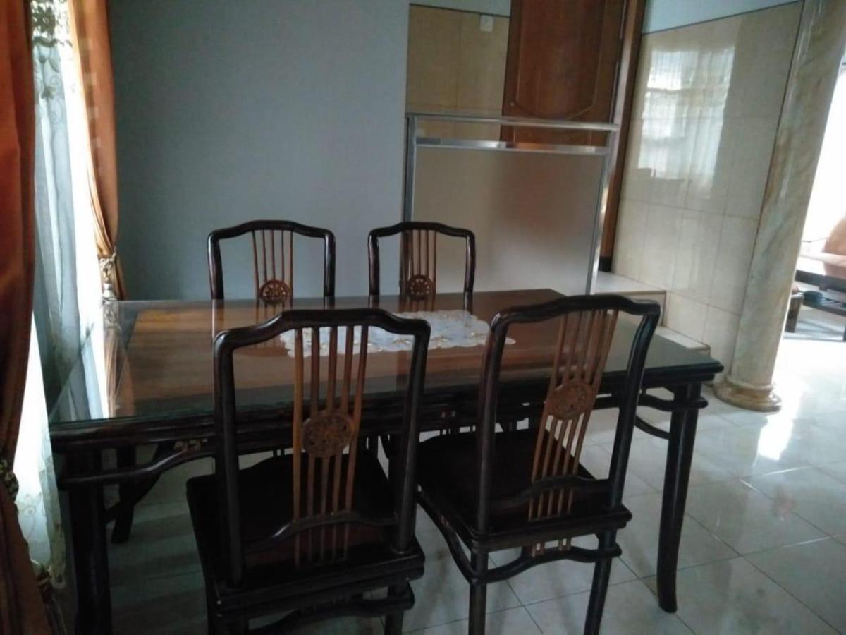 Villa Trijaya باتو المظهر الخارجي الصورة